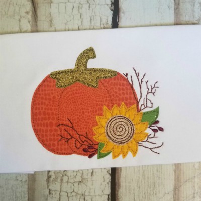 pumpkin applique with sunflower